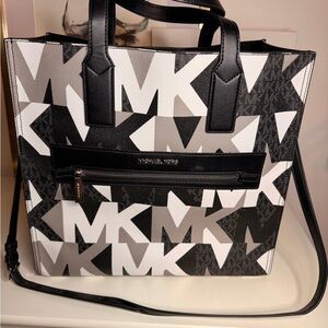 Michael Kors Monochrome Logo Tote - Large